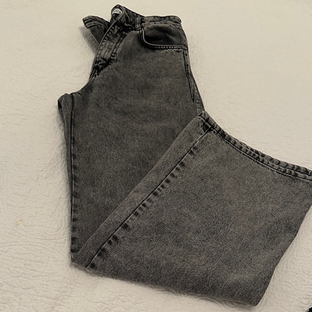 Zara Gray Denim Jeans size 6 USA
